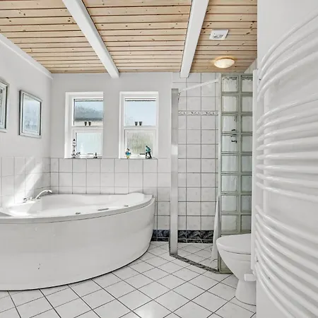Holiday home Beautiful In With 4 Bedrooms, Sauna And Wifi